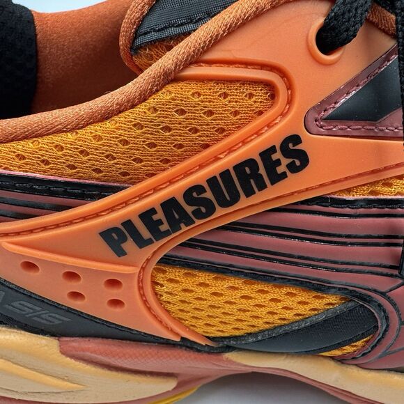 Pleasures x Puma Velophasis Layers Astro Red Sneaker Shoes  393301-02 Men 10.5